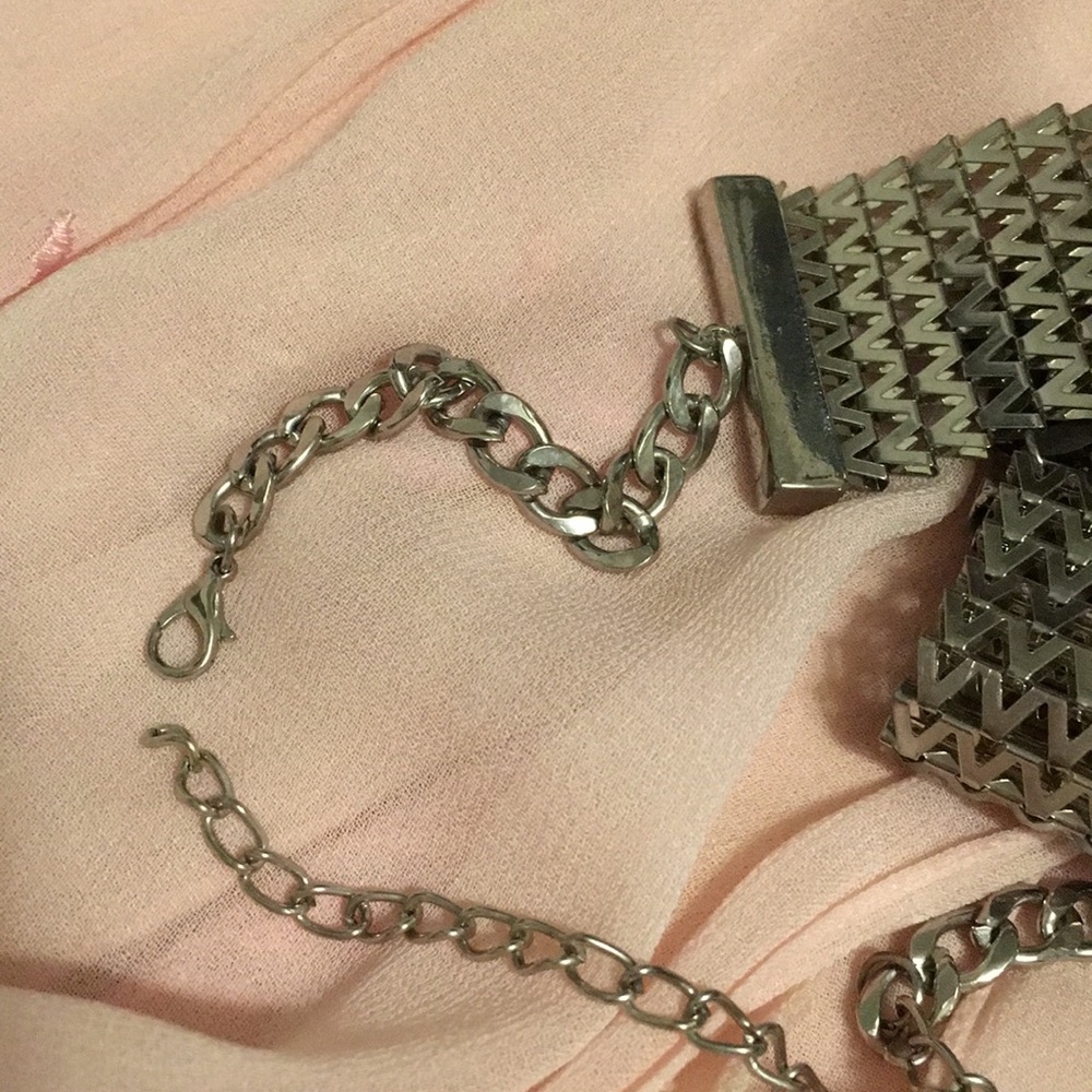 Arrow Head Chain Necklace - Picture 5 of 5